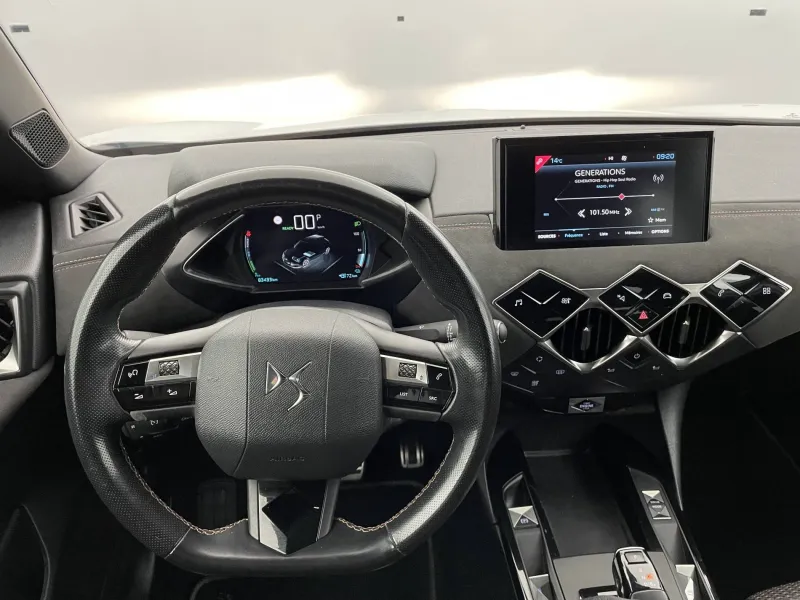 Image secondaire du véhicule 24