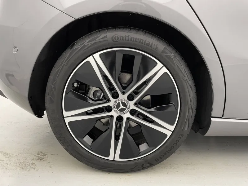 Image secondaire du véhicule 14