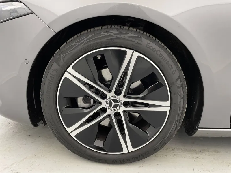 Image secondaire du véhicule 18