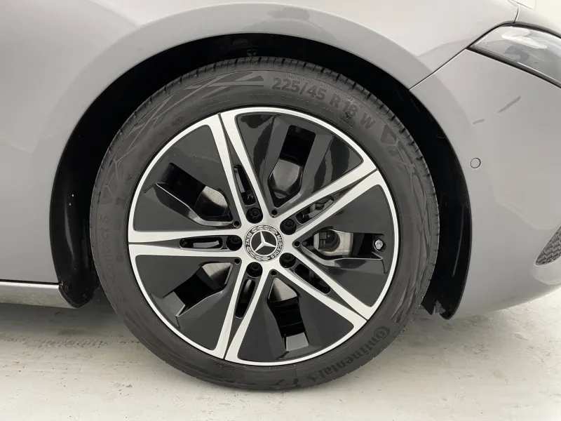 Image secondaire du véhicule 19