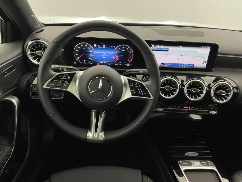 Image secondaire du véhicule 23