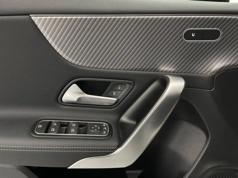 Image secondaire du véhicule 26