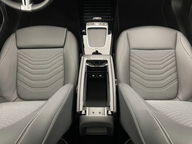 Image secondaire du véhicule 34