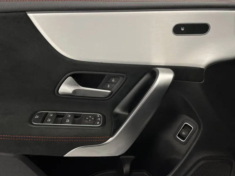 Image secondaire du véhicule 26