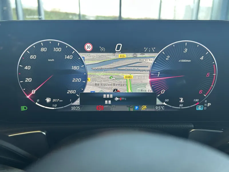 Image secondaire du véhicule 9