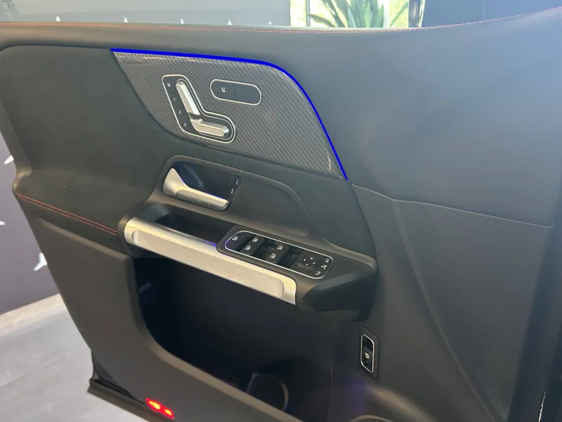 Image secondaire du véhicule 12