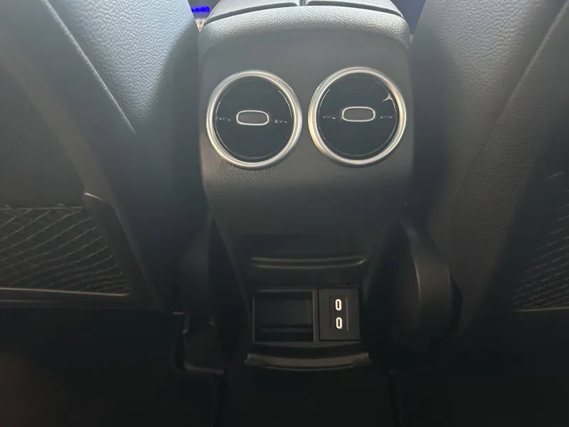 Image secondaire du véhicule 13