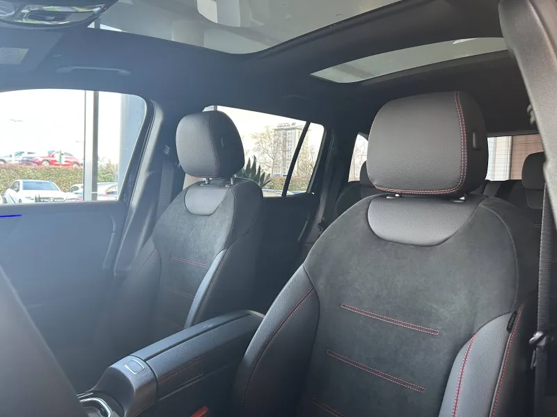 Image secondaire du véhicule 14