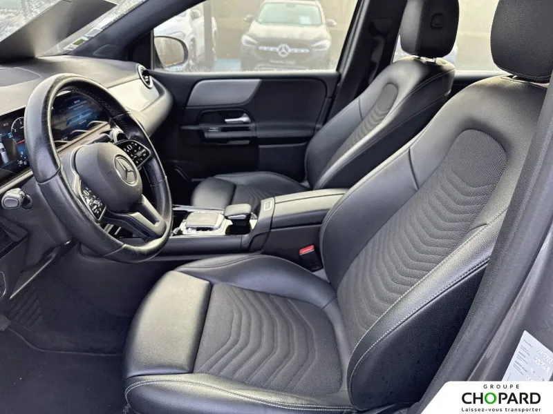 Image secondaire du véhicule 12