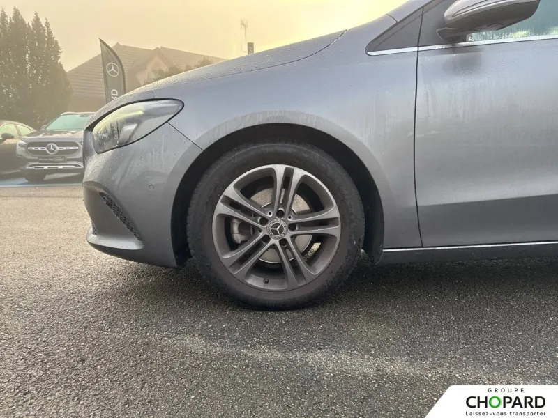 Image secondaire du véhicule 24