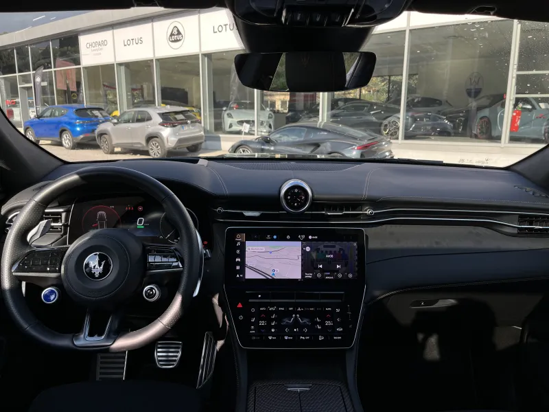 Image secondaire du véhicule 11