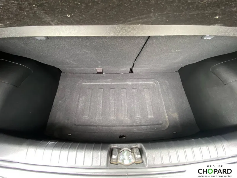 Image secondaire du véhicule 9