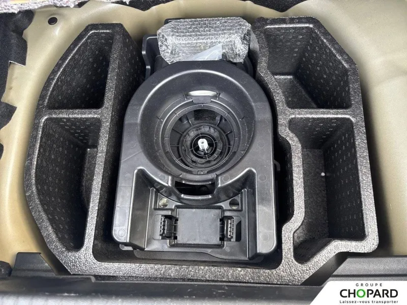 Image secondaire du véhicule 25