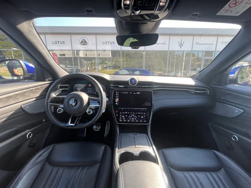 Image secondaire du véhicule 10