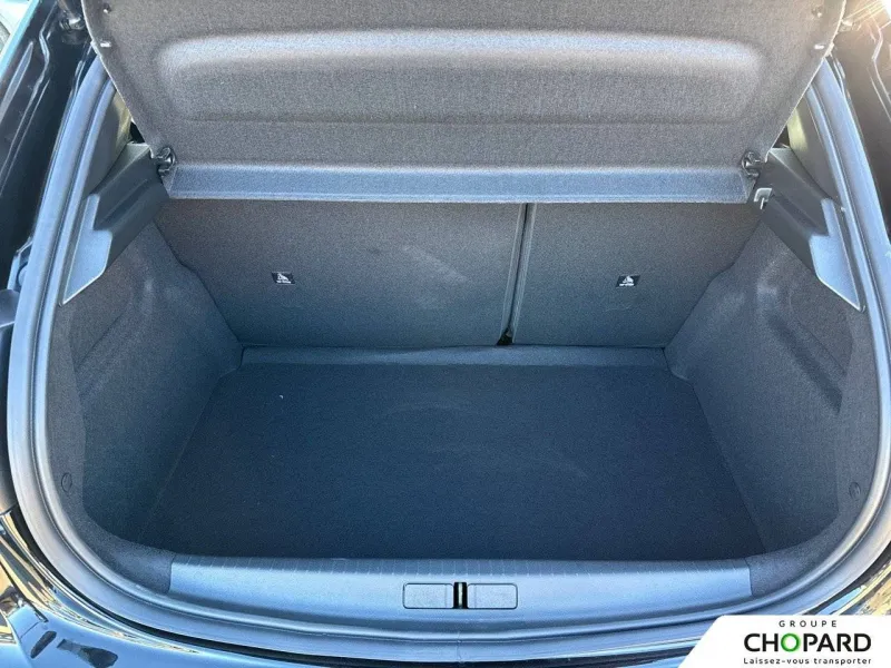 Image secondaire du véhicule 9