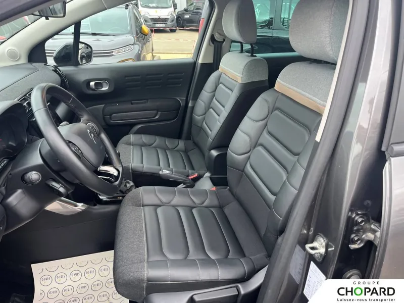 Image secondaire du véhicule 11