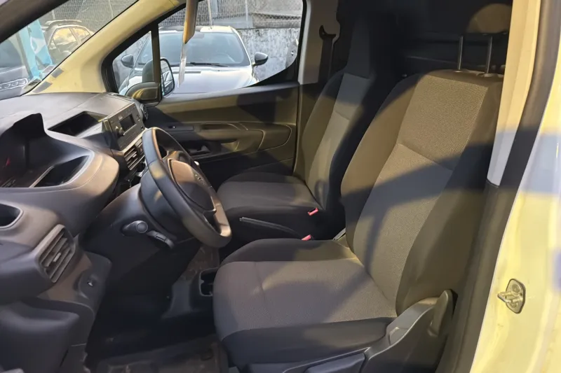 Image secondaire du véhicule 11