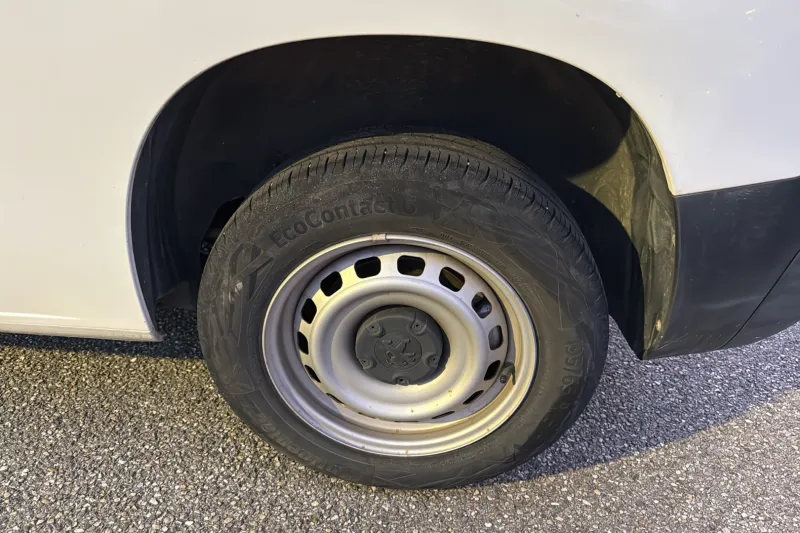 Image secondaire du véhicule 15