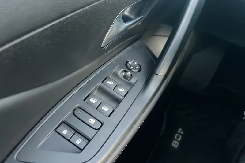 Image secondaire du véhicule 17