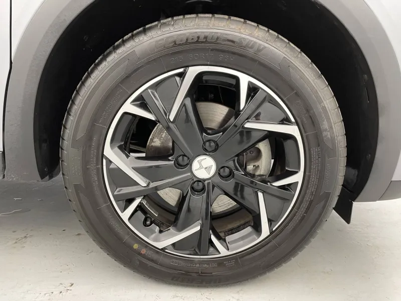 Image secondaire du véhicule 19