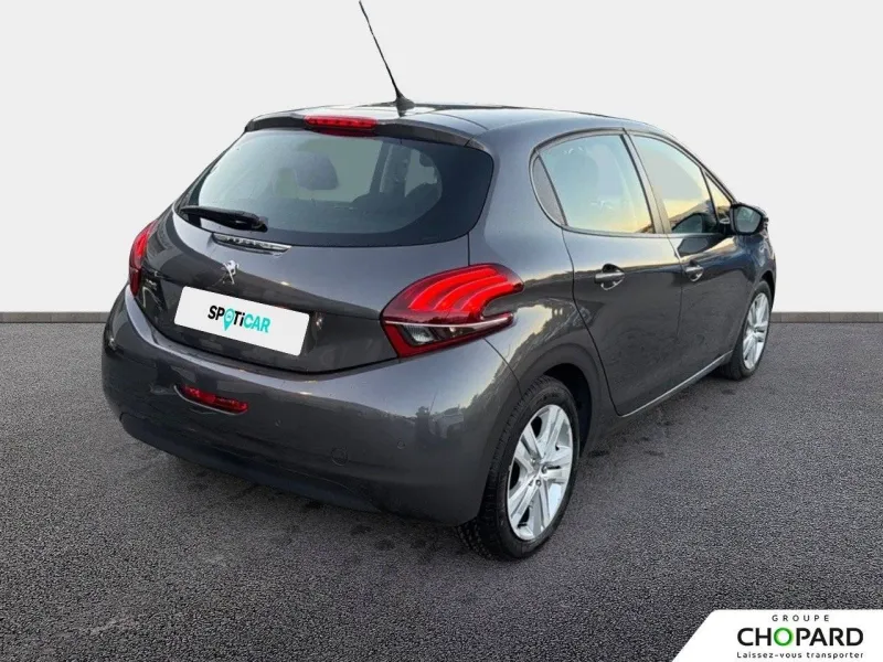 Image secondaire du véhicule 9