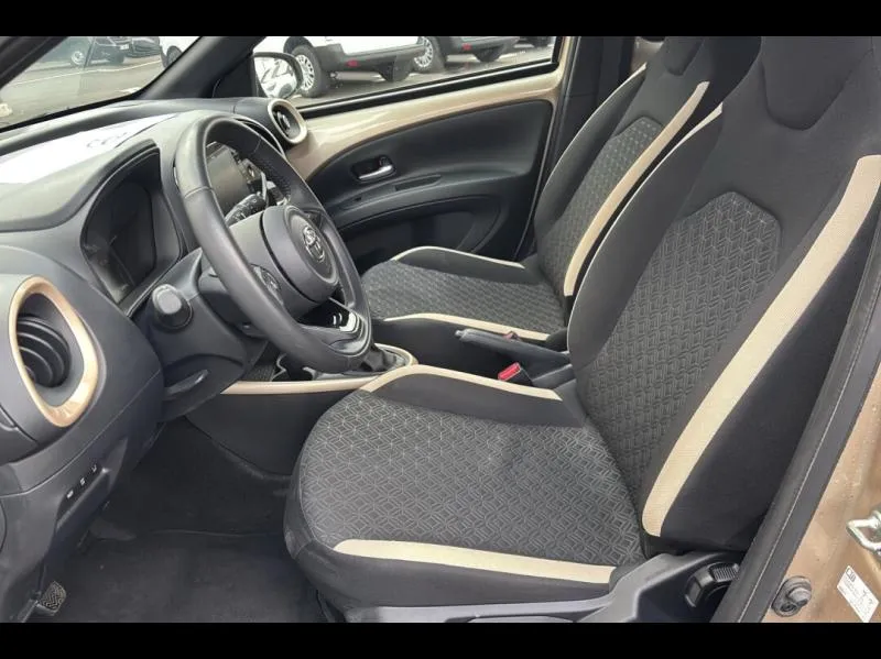 Image secondaire du véhicule 10