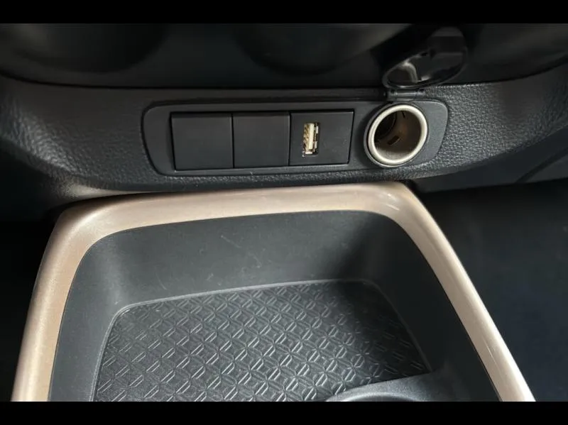 Image secondaire du véhicule 20