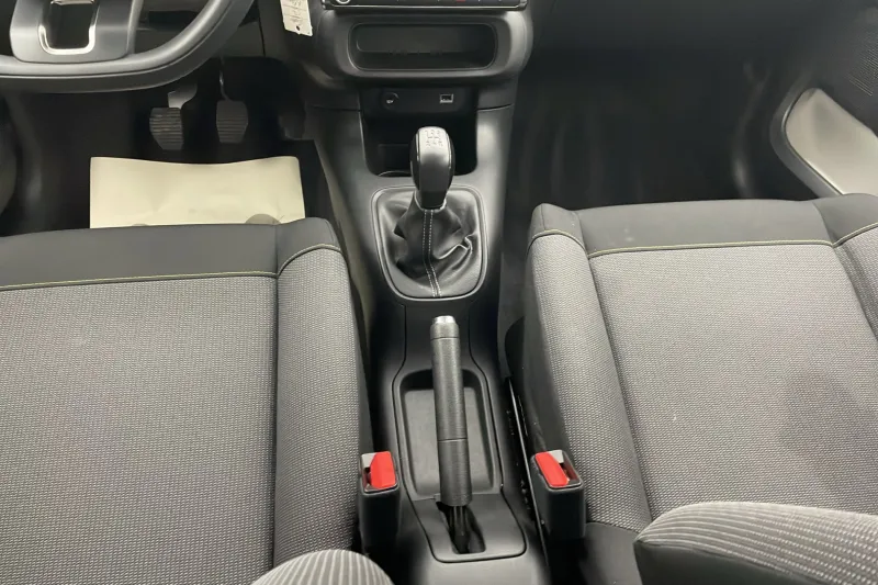 Image secondaire du véhicule 11