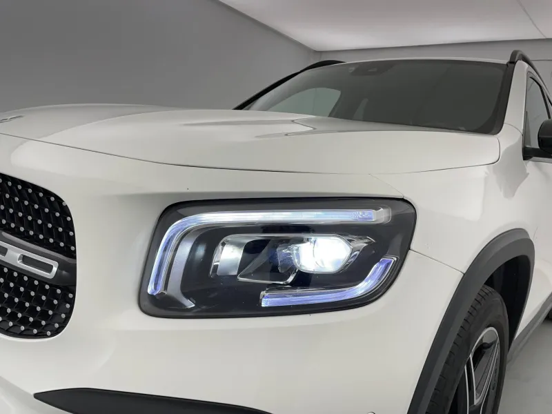 Image secondaire du véhicule 30