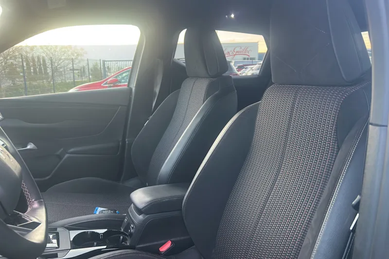 Image secondaire du véhicule 12