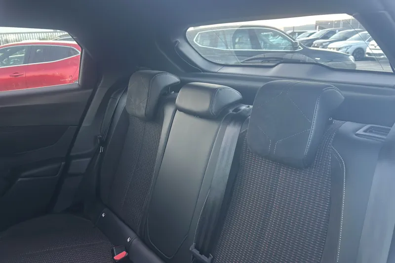 Image secondaire du véhicule 13