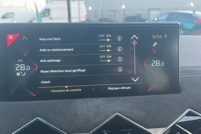 Image secondaire du véhicule 24