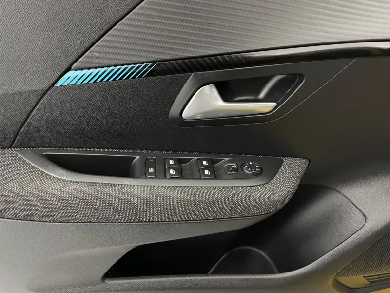 Image secondaire du véhicule 30