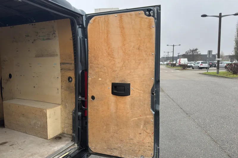 Image secondaire du véhicule 13