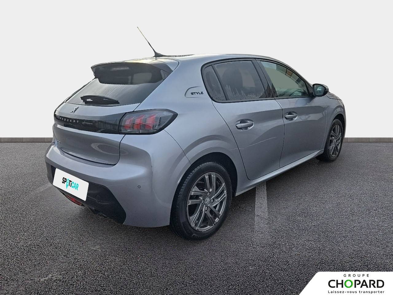 Image secondaire du véhicule 4