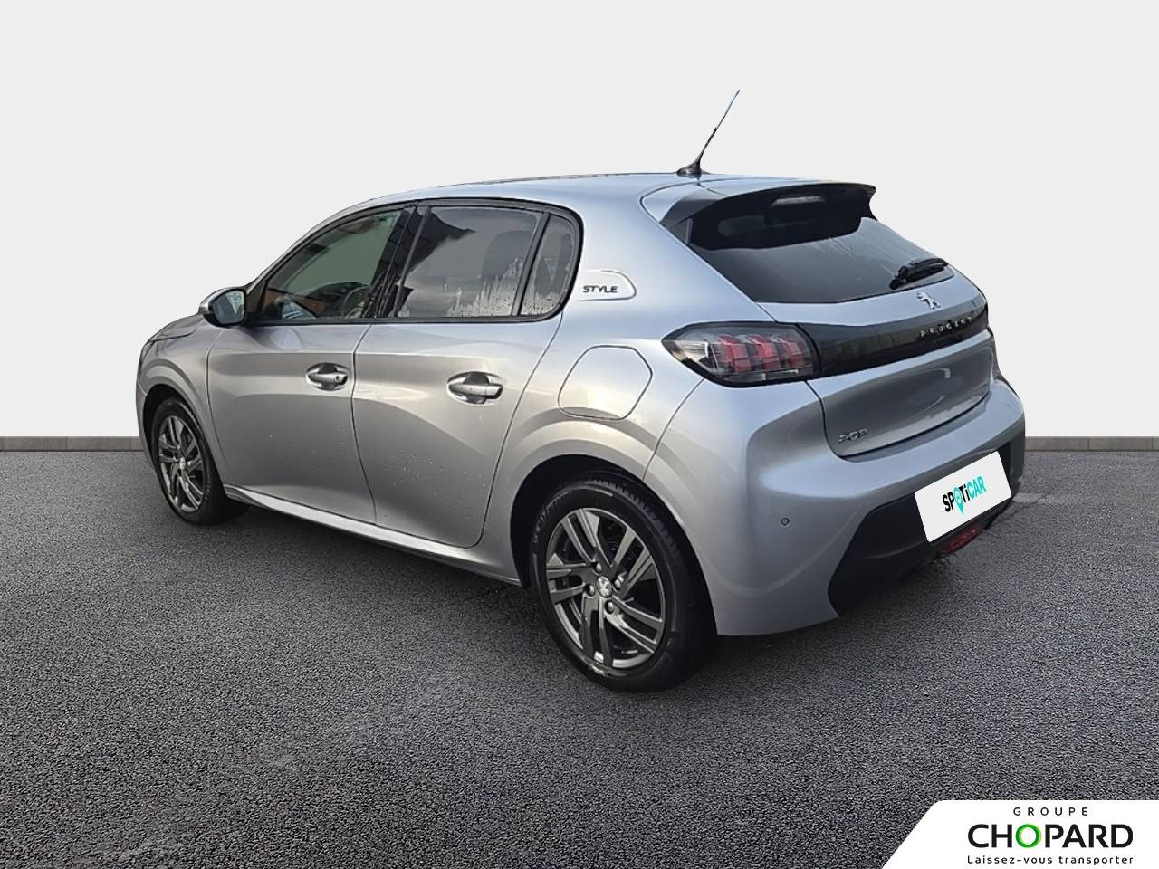 Image secondaire du véhicule 8