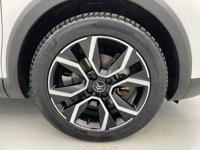 Image secondaire du véhicule 19