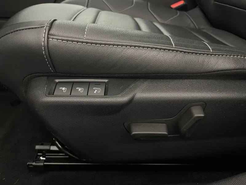 Image secondaire du véhicule 30