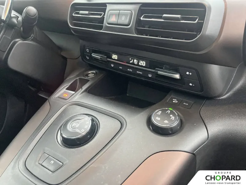 Image secondaire du véhicule 14