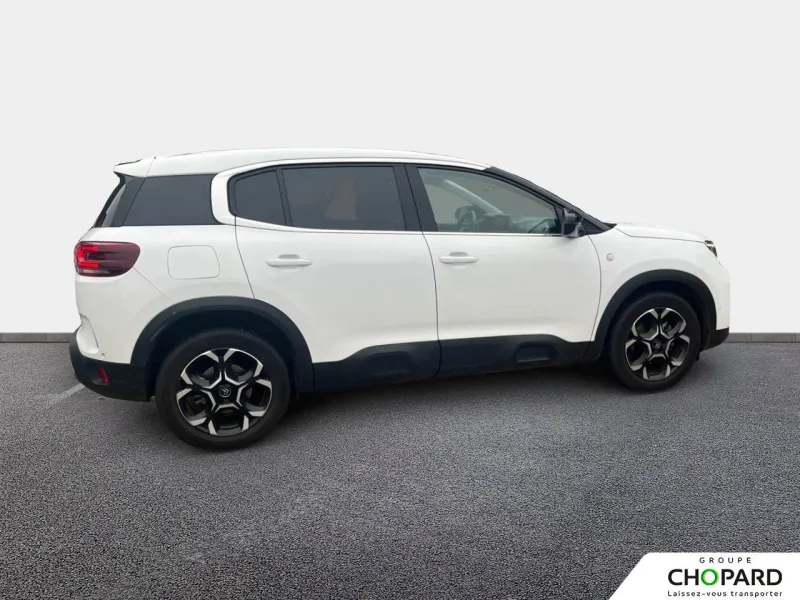 Image secondaire du véhicule 10