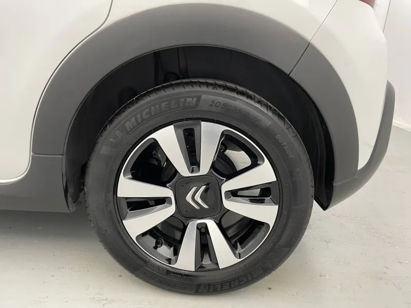 Image secondaire du véhicule 17