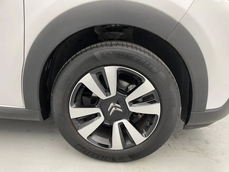 Image secondaire du véhicule 20