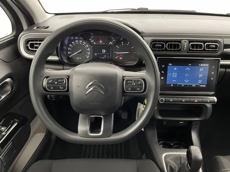 Image secondaire du véhicule 22