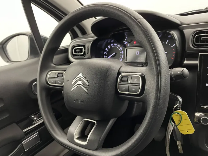 Image secondaire du véhicule 30