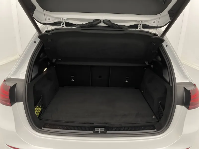 Image secondaire du véhicule 40