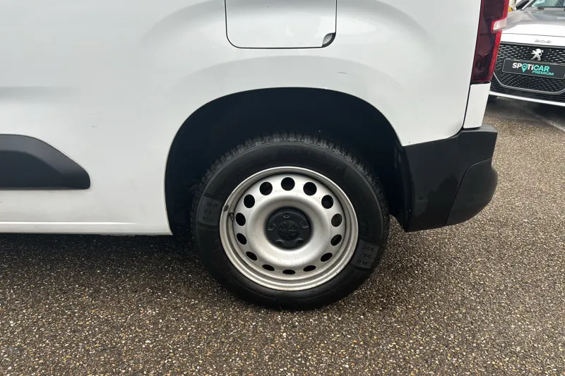 Image secondaire du véhicule 14