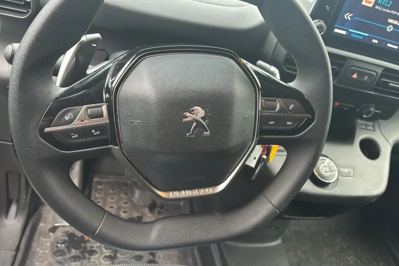 Image secondaire du véhicule 22