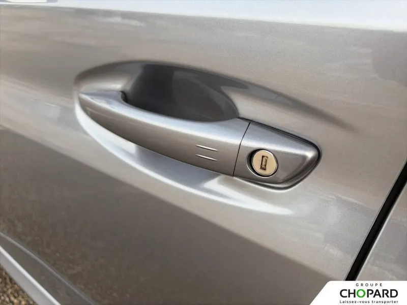 Image secondaire du véhicule 24