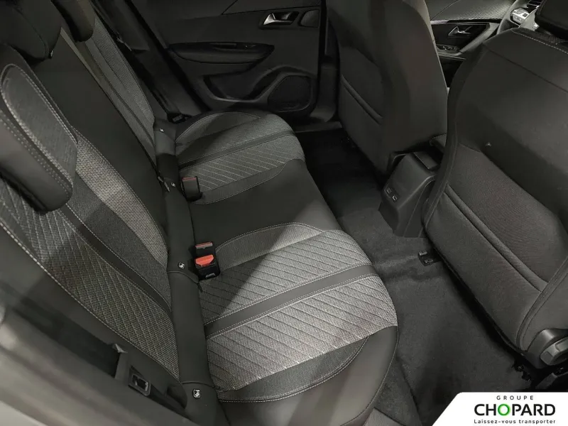 Image secondaire du véhicule 12