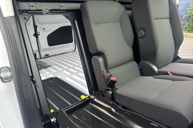 Image secondaire du véhicule 12